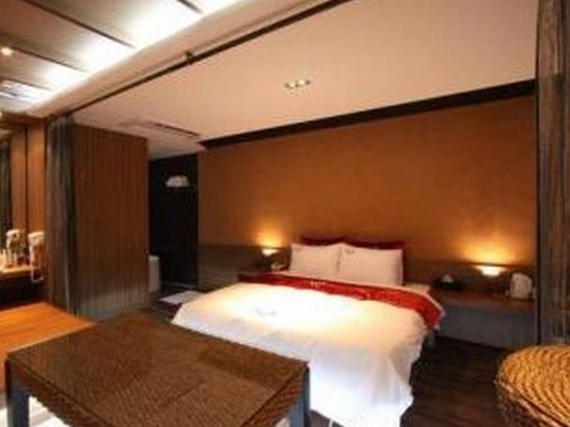 Danube Hotel Suwon Bagian luar foto
